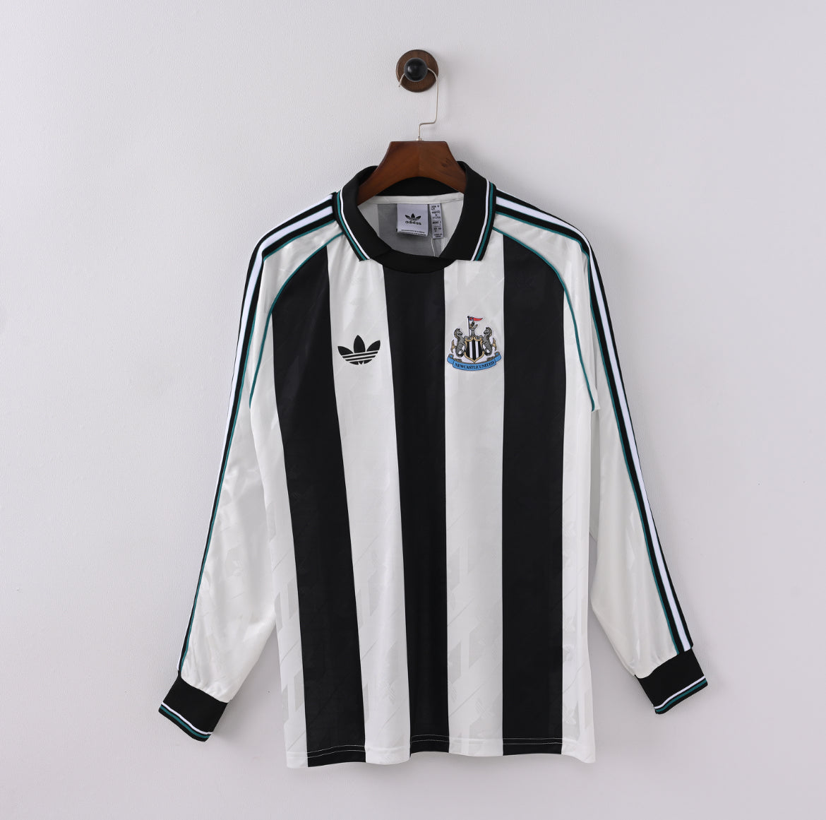 Newcastle 2024/25 Manche Longue