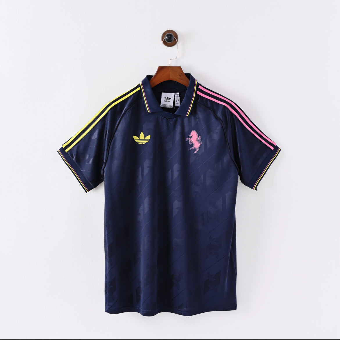 Juventus x adidas Originals Night Signal ML