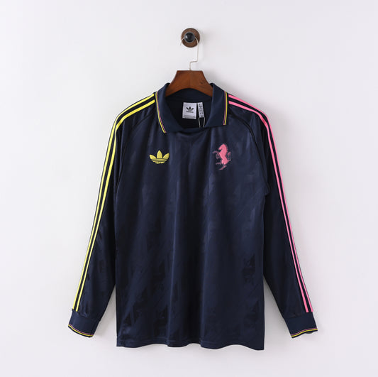 Juventus x adidas Originals Night Signal ML